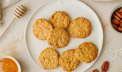 Pyszne ciasteczka z płatków jęczmiennych i orzechów pecan